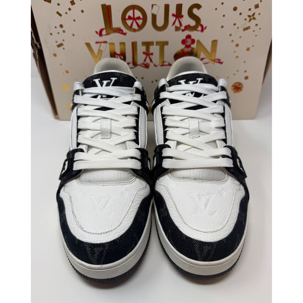 Louis Vuitton Trainer Sneaker Black/White Size 7.5 LV Fits 9 US - Picture 2 of 9